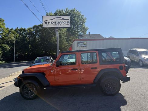 Used 2018 Jeep Wrangler Unlimited Sport AWD/4WD image 4