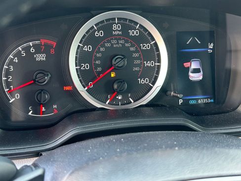 Used 2022 Toyota Corolla SE image 9