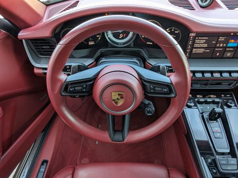 Used 2021 Porsche 911 Carrera S image 17