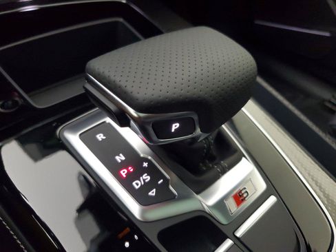 Used 2024 Audi SQ5 Premium Plus AWD/4WD image 31