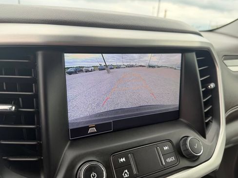Used 2023 GMC Acadia SLT AWD/4WD image 20