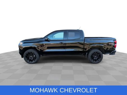 Certified 2024 Chevrolet Colorado Z71 w/ LPO, Dark Essentials Package AWD/4WD image 6