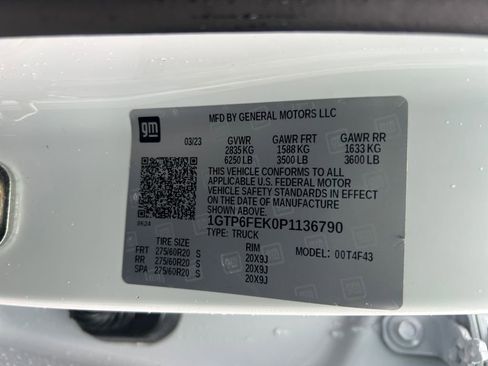 Used 2023 GMC Canyon Denali image 34