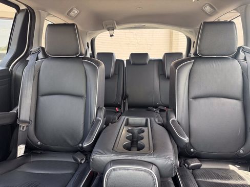 Used 2024 Honda Odyssey Touring image 11