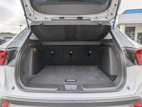 Used 2026 Chevrolet Trax LT image 7
