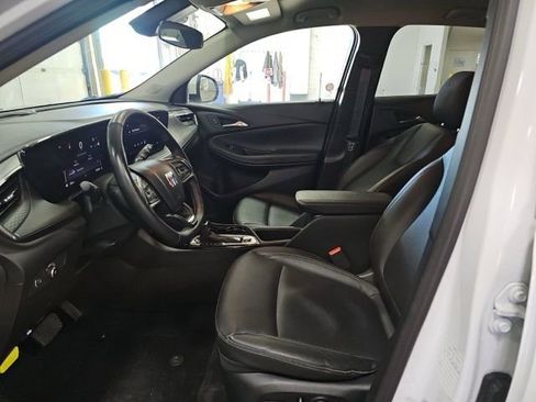Used 2024 Buick Encore GX Sport Touring w/ Comfort Package image 9