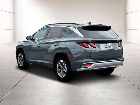 Certified 2026 Hyundai Tucson SEL Plus AWD/4WD image 5