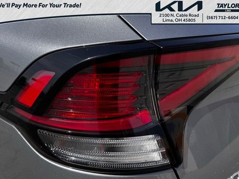 Used 2023 Kia Sportage LX image 22