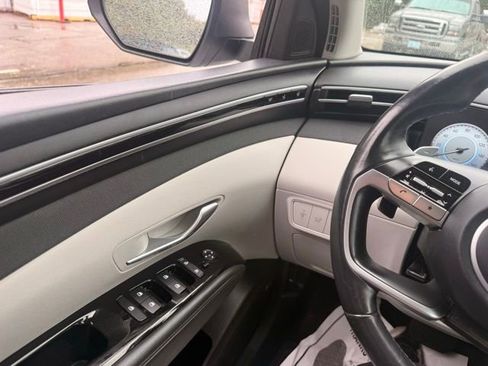 Used 2022 Hyundai Tucson Limited image 14