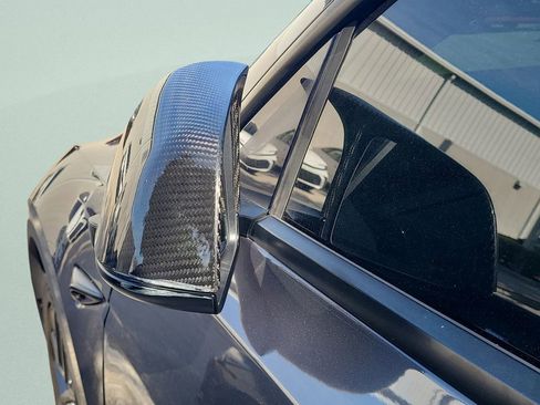 Used 2023 Tesla Model Y Long Range AWD/4WD image 35