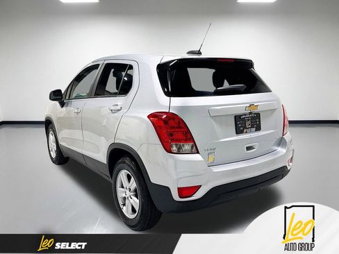 Used 2020 Chevrolet Trax LS w/ Tint and Cruise Package FWD image 10