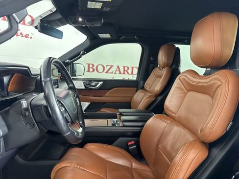 Used 2020 Lincoln Navigator L Reserve w/ Luxury Package image 11