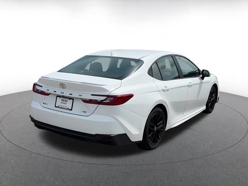 Used 2026 Toyota Camry SE FWD image 11