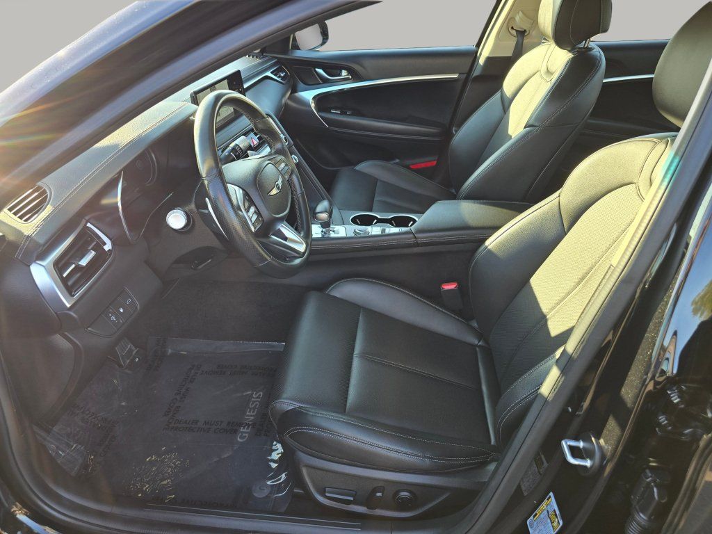 Used 2025 Genesis G70 2.5T RWD image 23