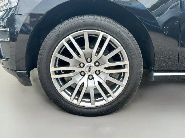 Used 2023 Ford Expedition Platinum AWD/4WD image 34