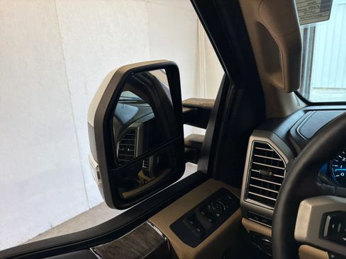 Used 2017 Ford F250 Lariat w/ Lariat Ultimate Package image 47