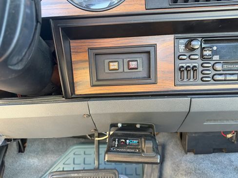 Used 1993 Dodge D/W Truck 250 AWD/4WD image 48