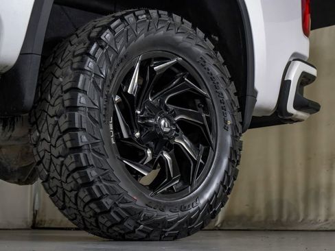 Used 2021 Chevrolet Silverado 2500 High Country w/ Z71 Off-Road Package image 57