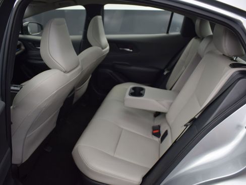 Used 2023 Toyota Prius XLE image 12