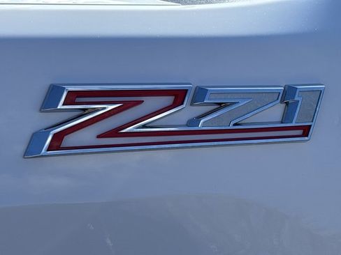 Used 2025 Chevrolet Silverado 2500 LTZ w/ LTZ Premium Package image 14