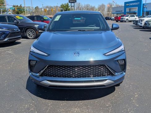 New 2026 Buick Envista Avenir image 2