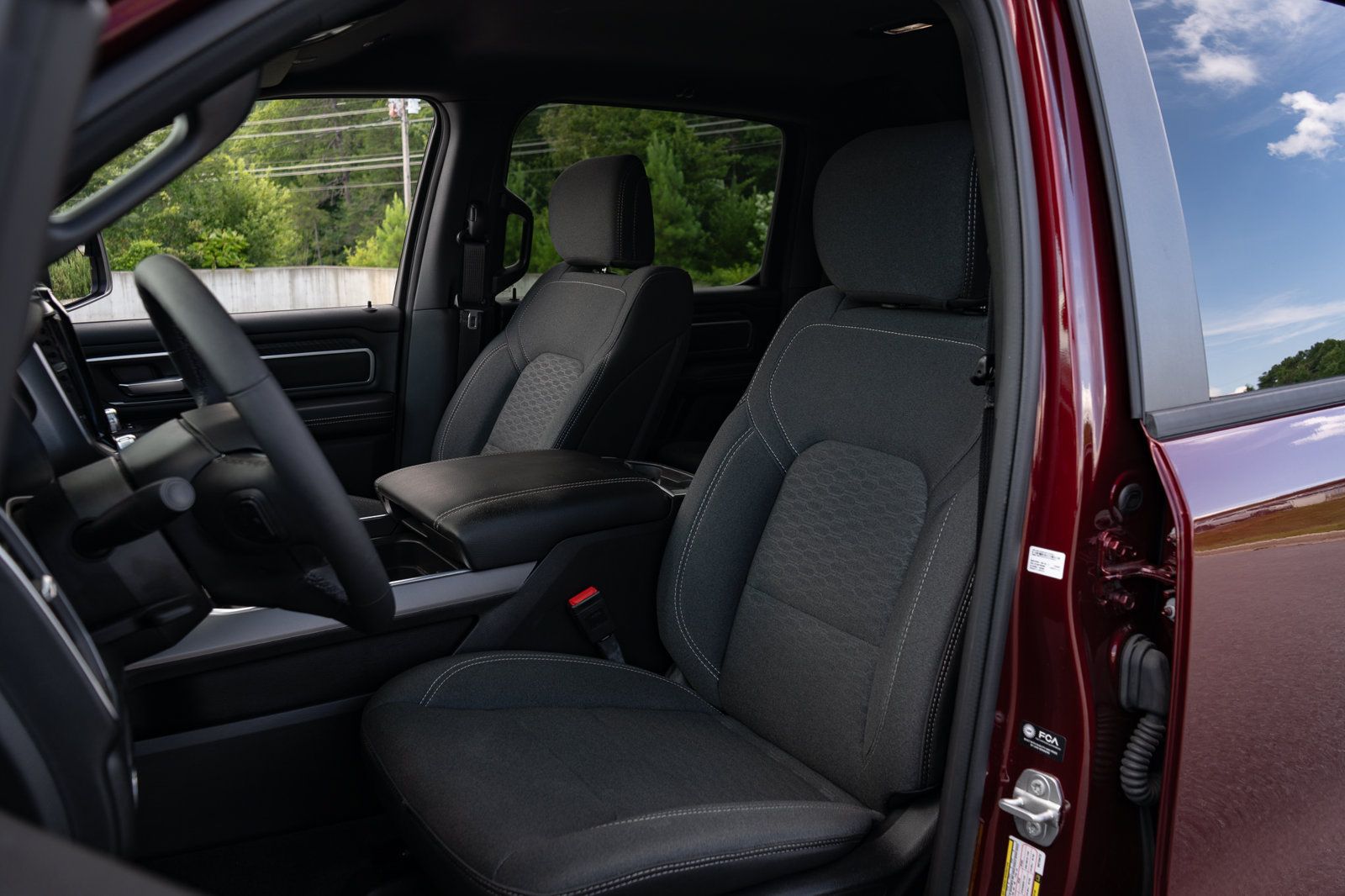 Used 2025 RAM 1500 Big Horn AWD/4WD image 15