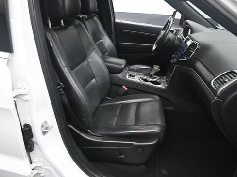 Used 2019 Jeep Grand Cherokee Limited w/ Luxury Group II AWD/4WD image 29