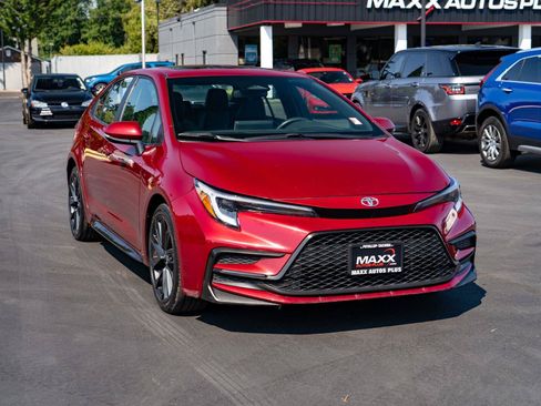Used 2024 Toyota Corolla XSE FWD image 2