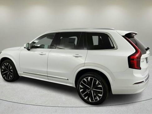 Used 2026 Volvo XC90 B6 Plus w/ Protection Package AWD/4WD image 6