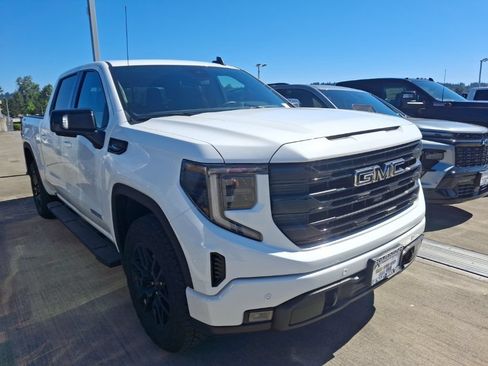 Used 2026 GMC Sierra 1500 Elevation w/ Elevation Premium Package AWD/4WD image 2