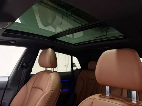 Used 2021 Audi Q8 Premium Plus w/ Premium Plus Package image 18