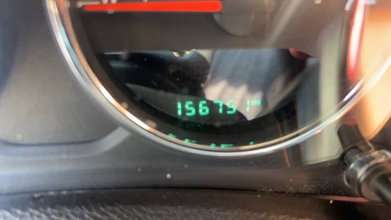 Used 2017 Jeep Wrangler Unlimited Sahara w/ Connectivity Group AWD/4WD image 24