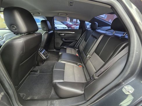 Used 2018 Chevrolet Impala LT image 14