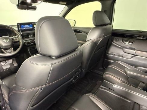 New 2026 Honda Pilot TrailSport image 39