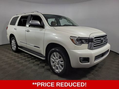 Used 2020 Toyota Sequoia Platinum image 2