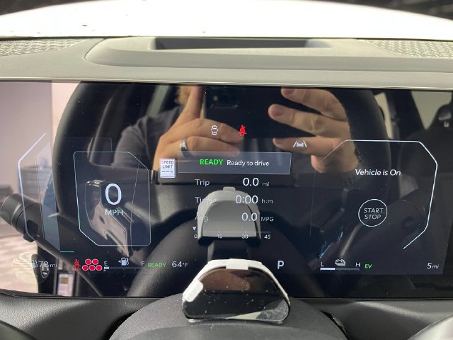 New 2027 Kia Telluride SX Prestige AWD/4WD image 3