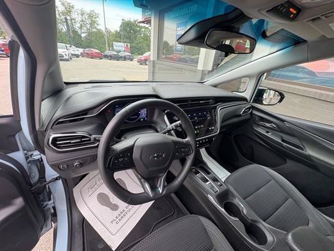 Used 2023 Chevrolet Bolt LT FWD image 14