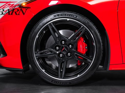 Used 2020 Chevrolet Corvette Stingray Preferred Cpe w/ 2LT Preferred Equipment Group RWD image 22