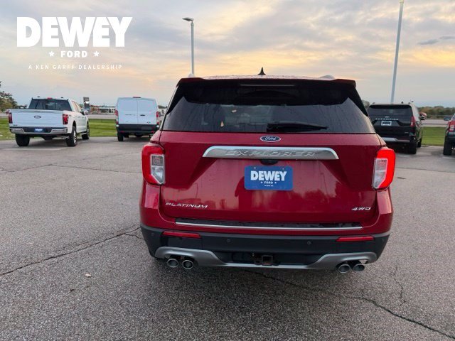 Used 2022 Ford Explorer Platinum w/ Equipment Group 601A AWD/4WD image 12