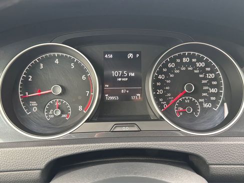 Used 2019 Volkswagen Golf S FWD image 16