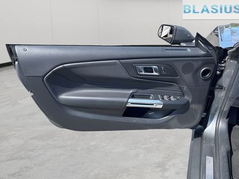Used 2025 Ford Mustang Premium RWD image 17