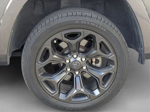 Used 2021 RAM 1500 Limited w/ Night Edition image 4