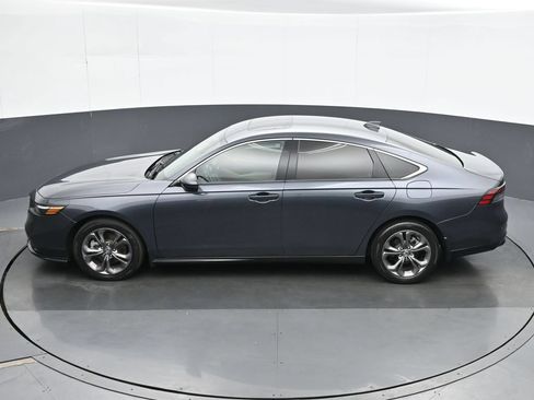 Used 2023 Honda Accord EX-L image 18