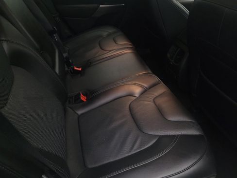 Used 2019 Jeep Cherokee Limited image 19