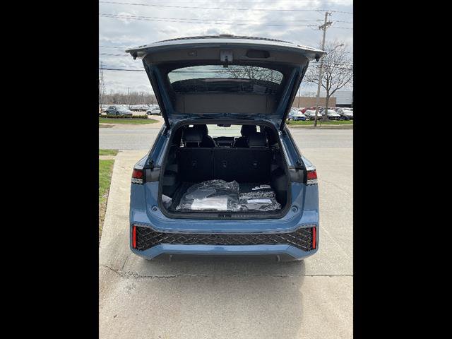 New 2026 Volkswagen Tiguan SE R-Line AWD/4WD image 5