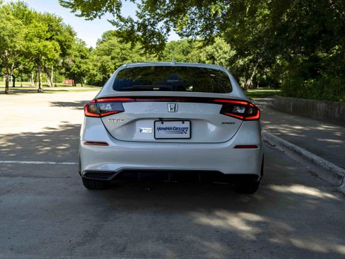 Used 2024 Honda Civic Sport image 8