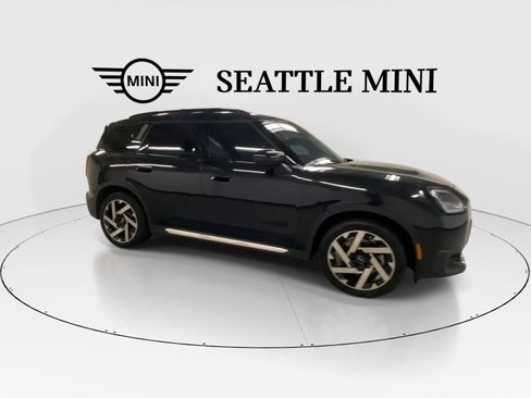 Used 2025 MINI Cooper Countryman SE w/ Comfort Package Max AWD/4WD image 12