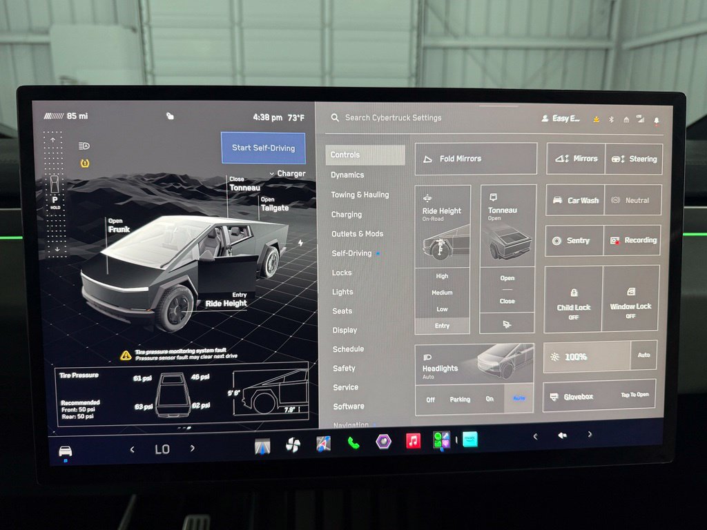 Used 2024 Tesla Cybertruck Cyberbeast AWD/4WD image 33