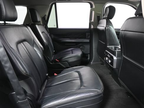 Used 2020 Ford Expedition Platinum AWD/4WD image 18
