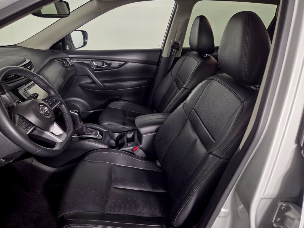 Used 2020 Nissan Rogue SL w/ Premium Package FWD image 8